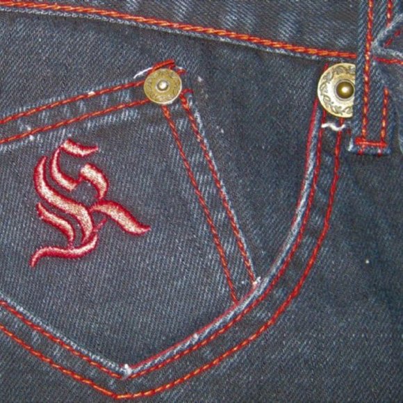 *SOLD* KANJI Paint & Embroidered Skull Jean Shorts - Picture 3 of 11